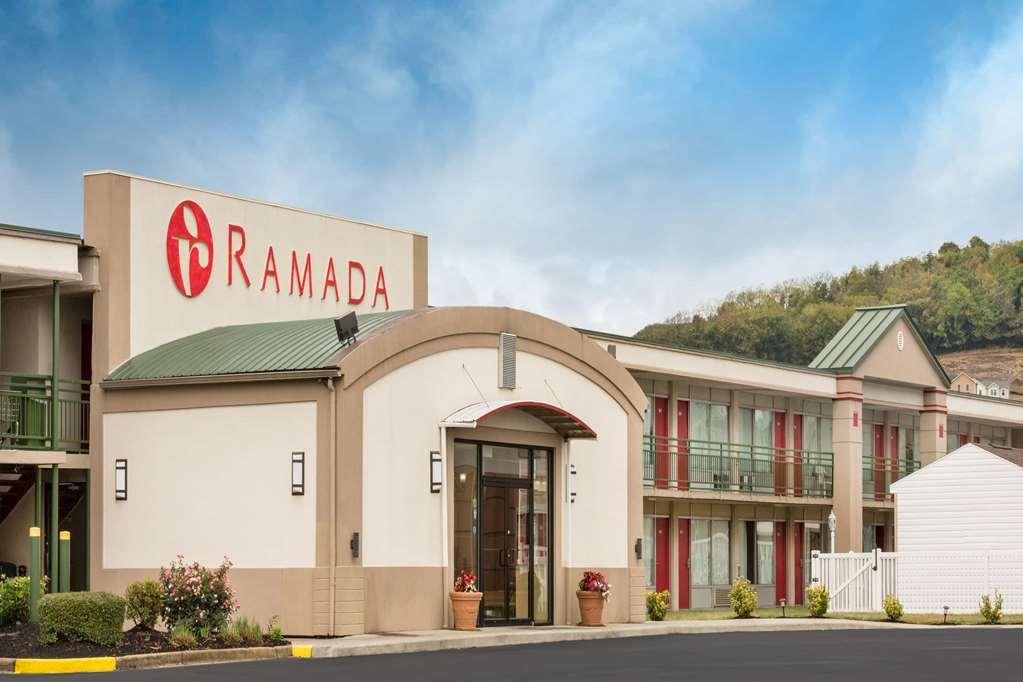 Ramada By Wyndham Harrisonburg Motel Exterior foto